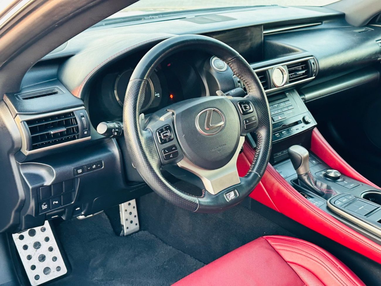 Lexus RC350 F-Sport 3.5L MODEL 2015 GCC CAR PERFECT CONDITION INSIDE AND OUTSIDE FULL OPTION SUN ROOF LEATHER SE