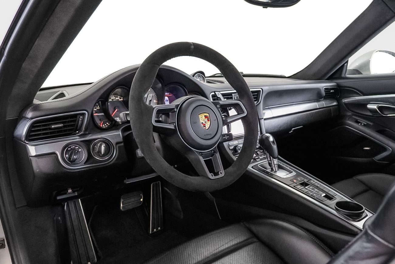 Porsche 911 CARRERA S