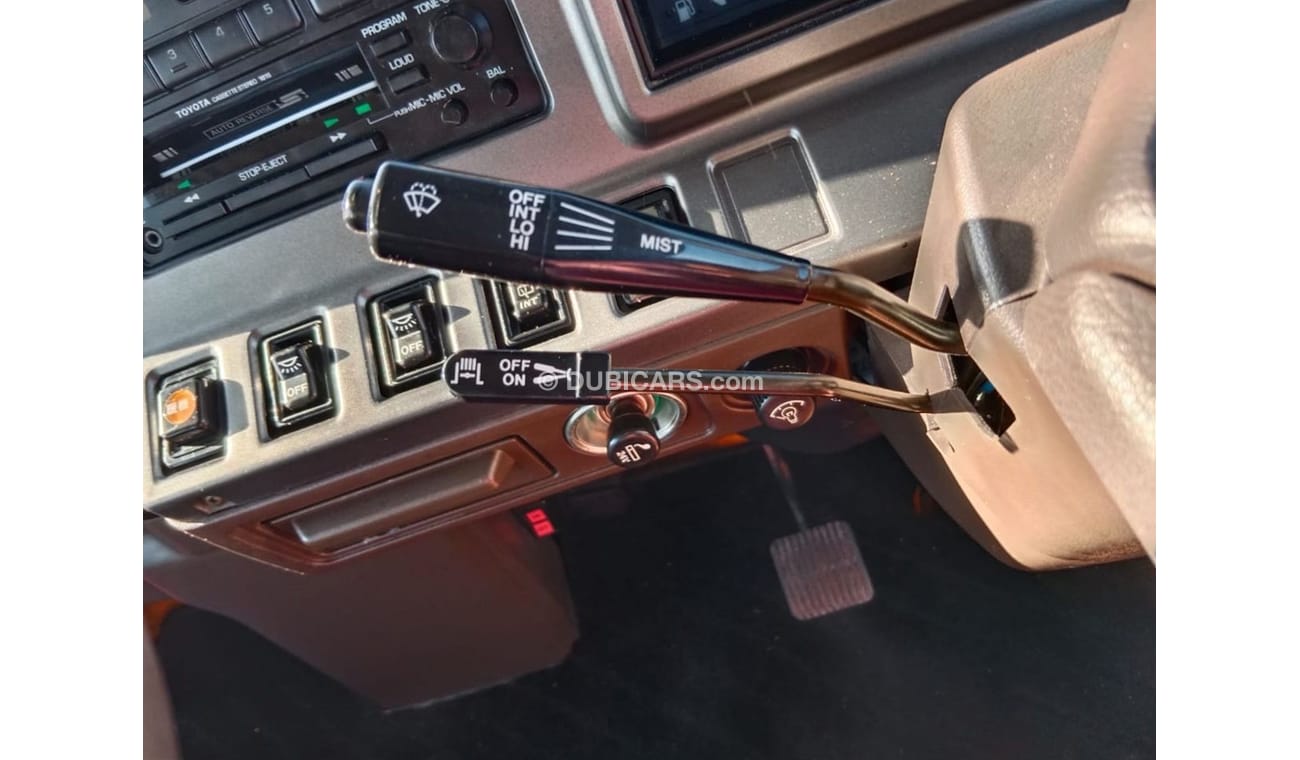Toyota Coaster TOYOTA COASTER BUS RIGHT HAND DRIVE (PM1352)