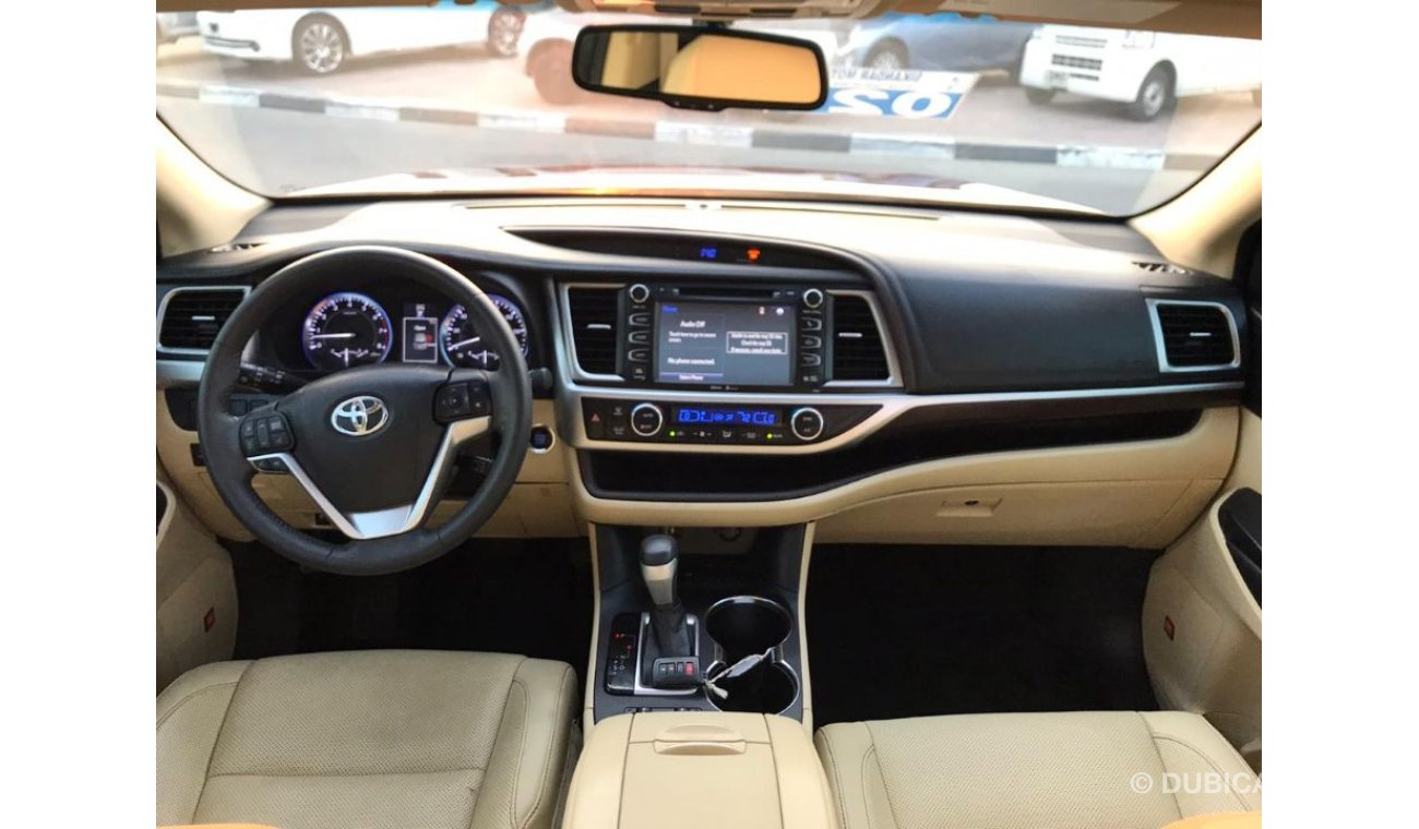 Toyota Highlander LIMITED OPTION WITH LEATHER SEATS, SUNROOF AND PUSH START