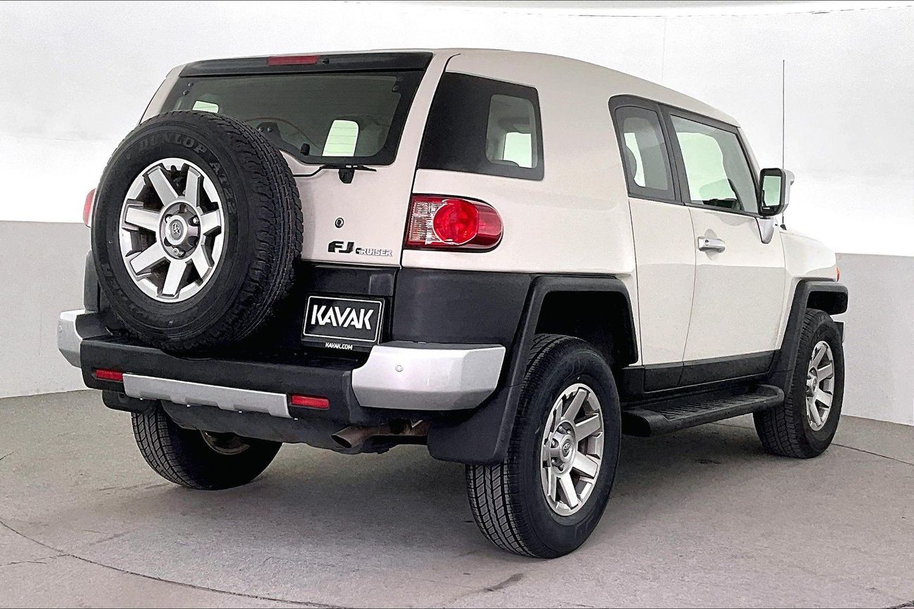 تويوتا إف جي كروزر GXR | شامل الضمان | 0 ﺪﻔﻋﺓ ﺃﻮﻟﻯ