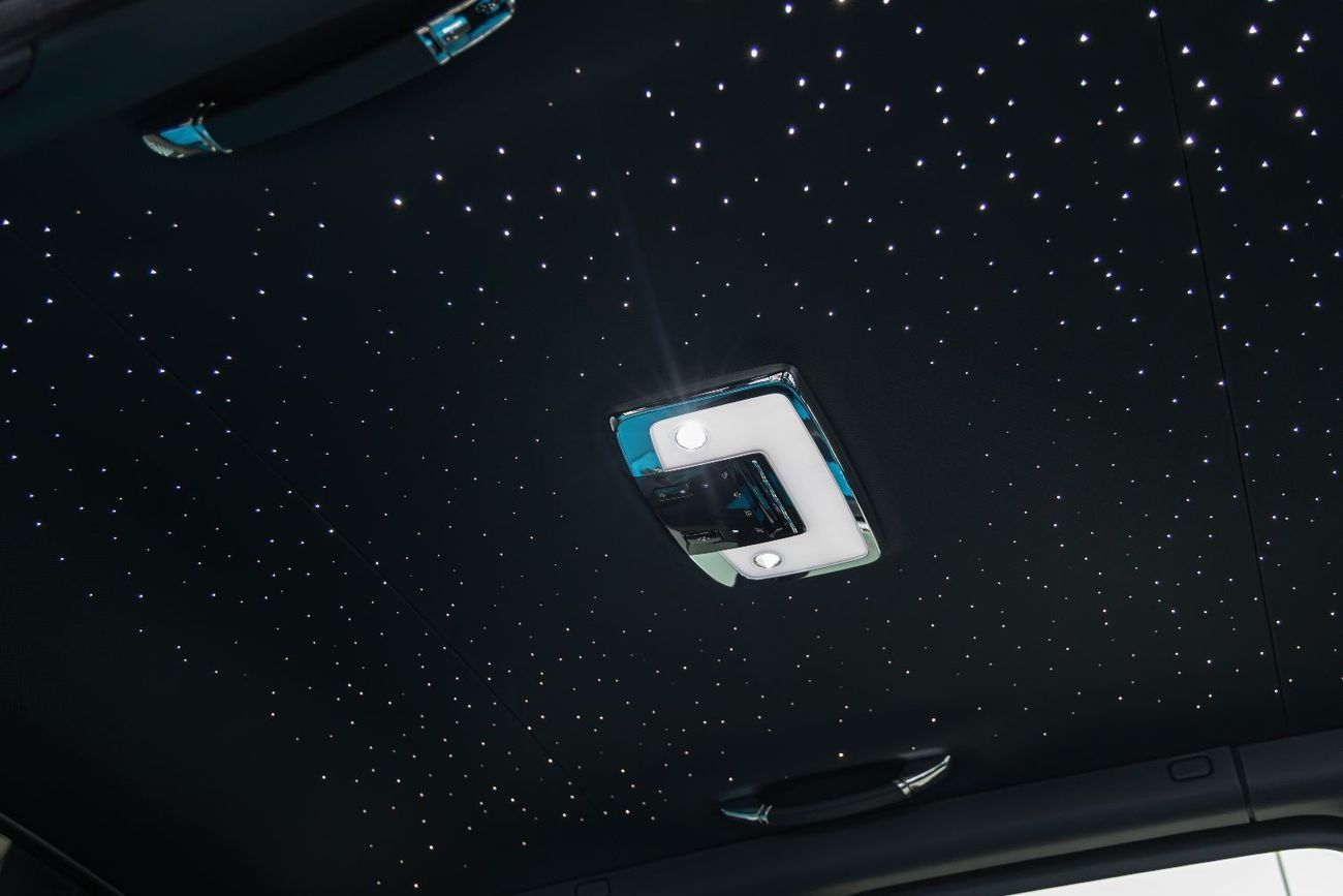 Rolls-Royce Cullinan ROLLS-ROYCE CULLINAN | SILVER BADGE | FULL OPTIONS | BESPOKE SOUND SYSTEM | EUROPEAN SPECS | 2026