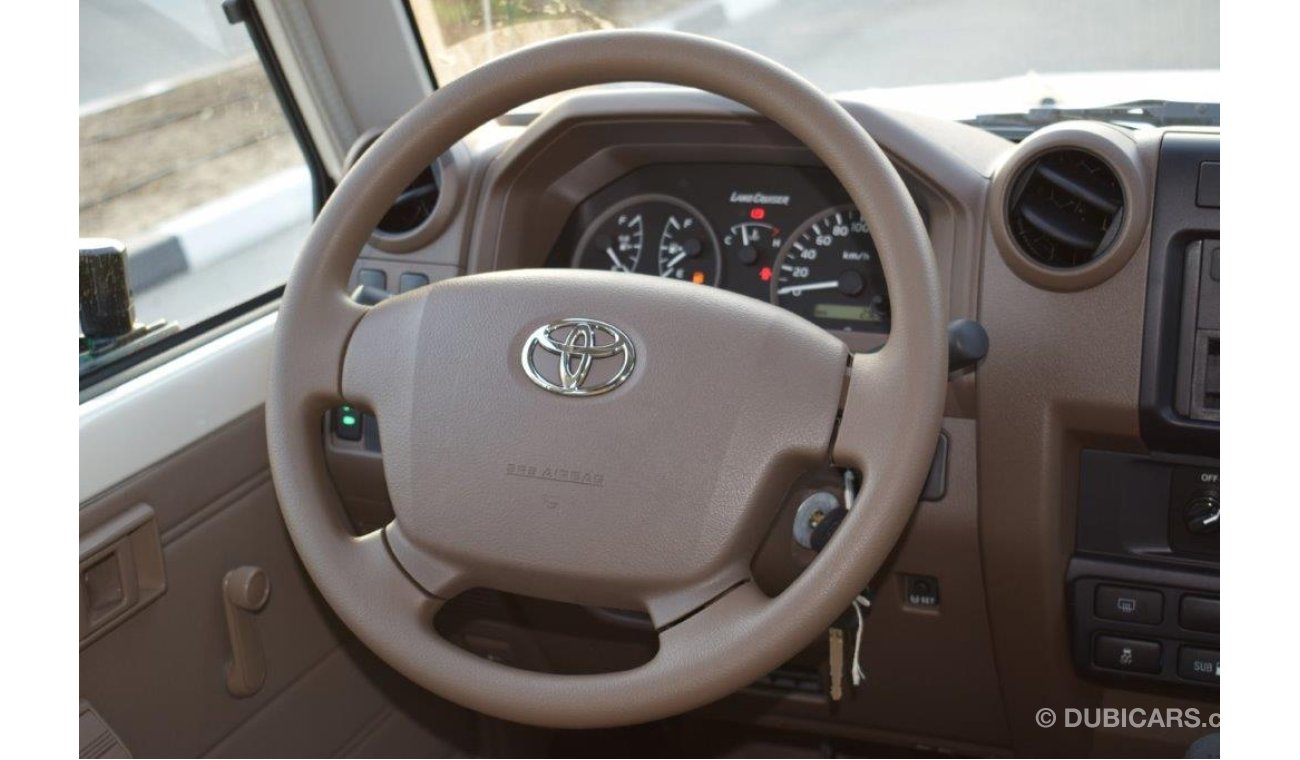 Toyota Land Cruiser Hard Top V6 4.0L PETROL MANUAL TRANSMISSION