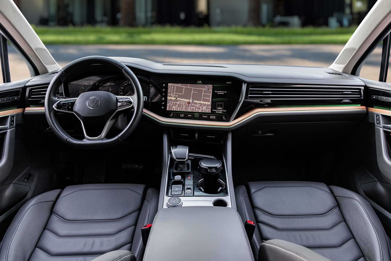 فولكس واجن طوارق Touareg Comfortline | 2,742 P.M | 0% Downpayment | Under Warranty!