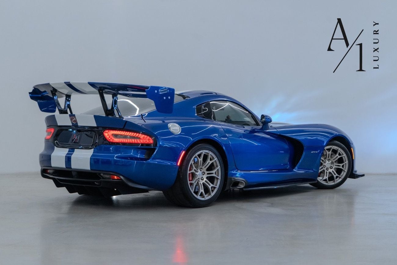 دودج فايبر GTS
