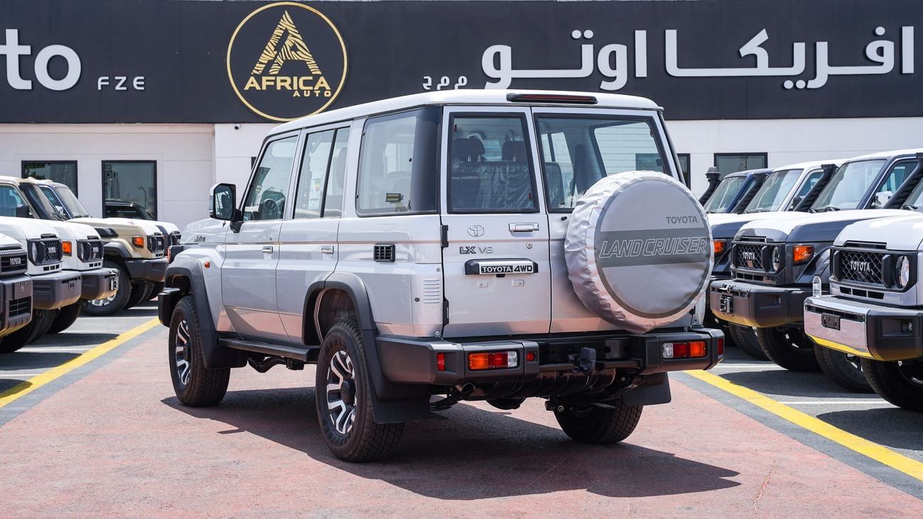 تويوتا لاند كروزر 70 LC 76 4.0 PETROL AT FULL 2026