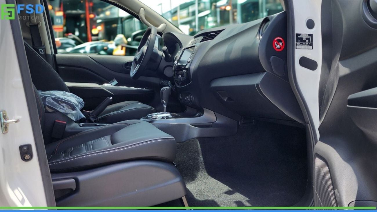 Nissan Navara Nissan Navara 2.5L Diesel PRO4X 4X4 A/T MY-2025