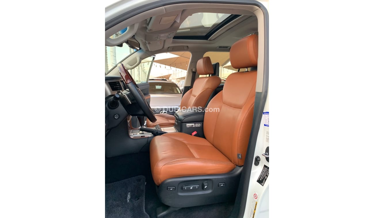Lexus LX 570