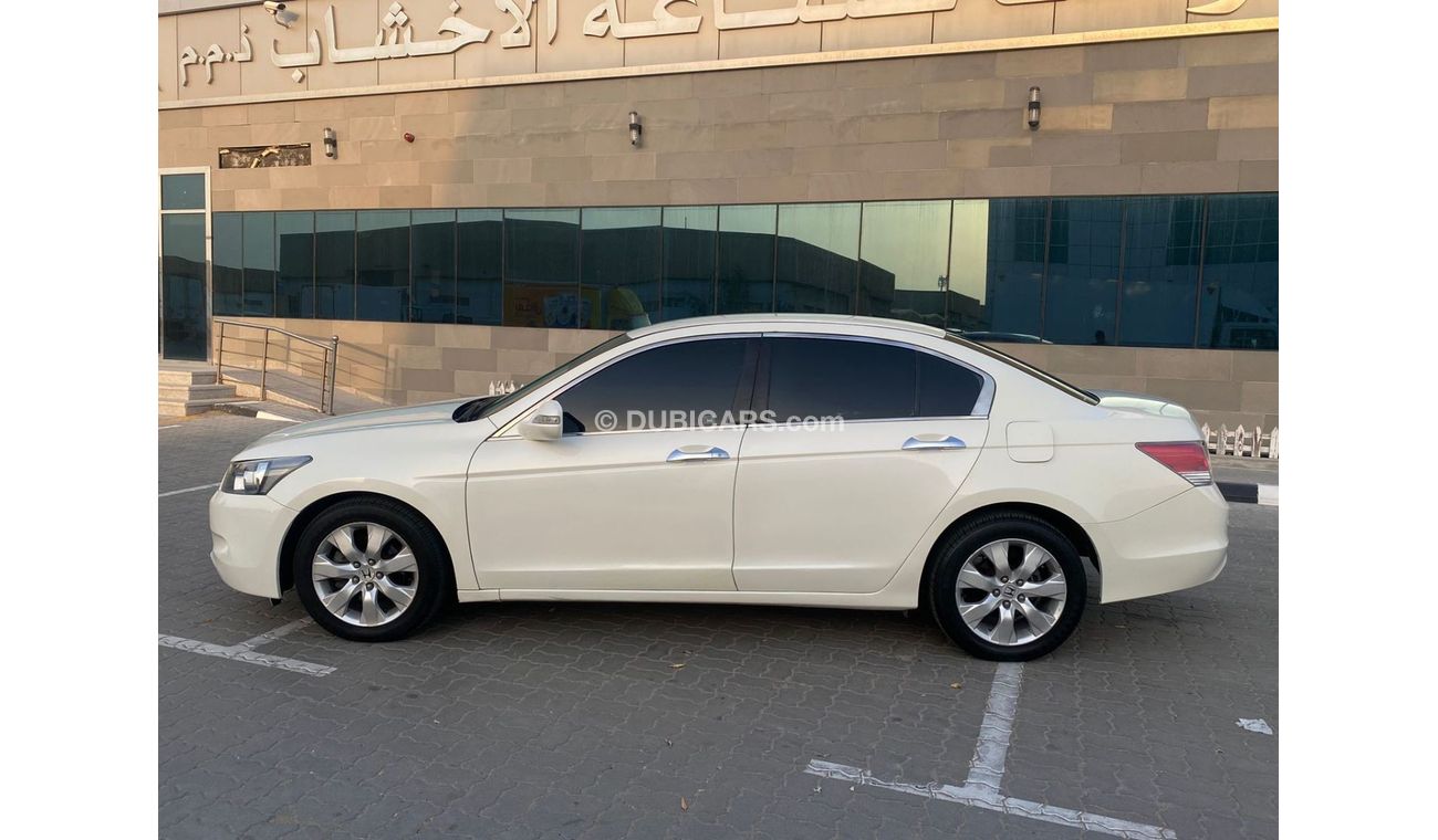 Honda Accord Honda Accord Model: 2008 Price : 15,000 Dirhams  Mileage : 193,000 Gulf specifications