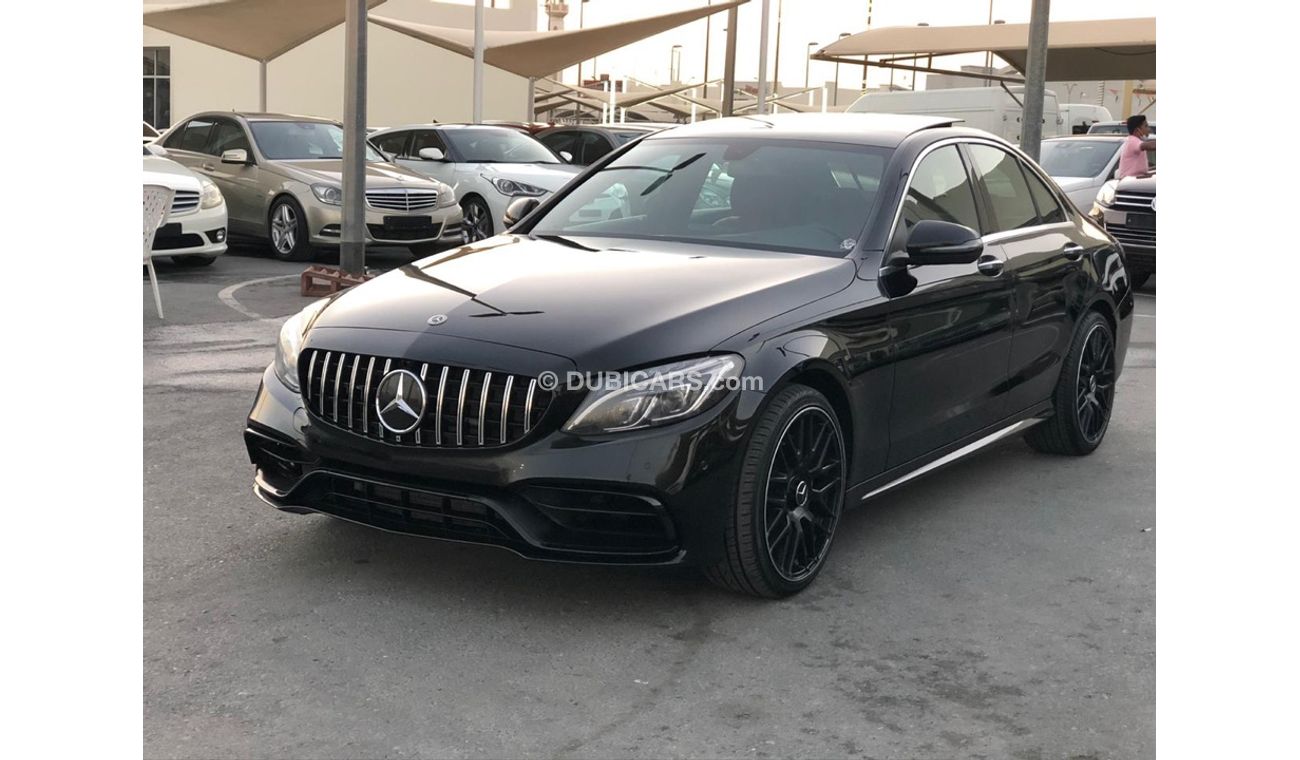 مرسيدس بنز C 200 موديل 2016 خليجي فل مواصفات بانوراما بصمه ودخول بدون مفتاح وتكييف خلفي ونظام صوت ممتاز وتحكم كهربي ك