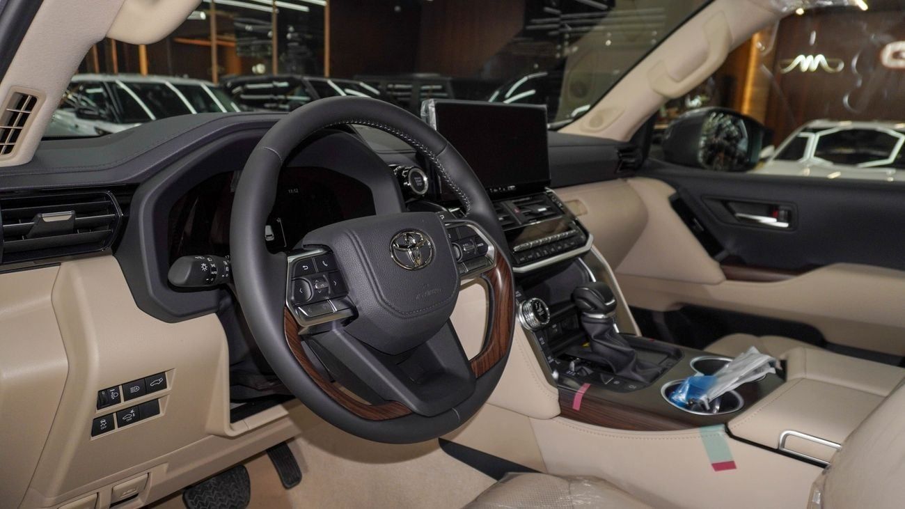 تويوتا لاند كروزر GXR 3.5 L Twin Turbo V6