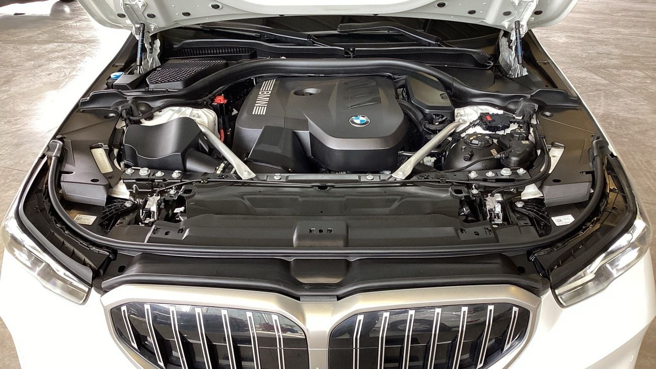 بي أم دبليو 520i 2.0 520I PURE AUTO | شامل الضمان | 0 ﺪﻔﻋﺓ ﺃﻮﻟﻯ