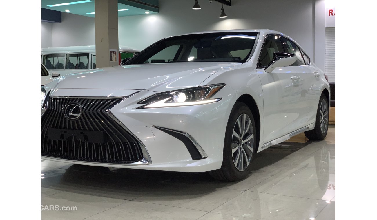 Lexus ES350 V6 MY2019 ( Local Registration )