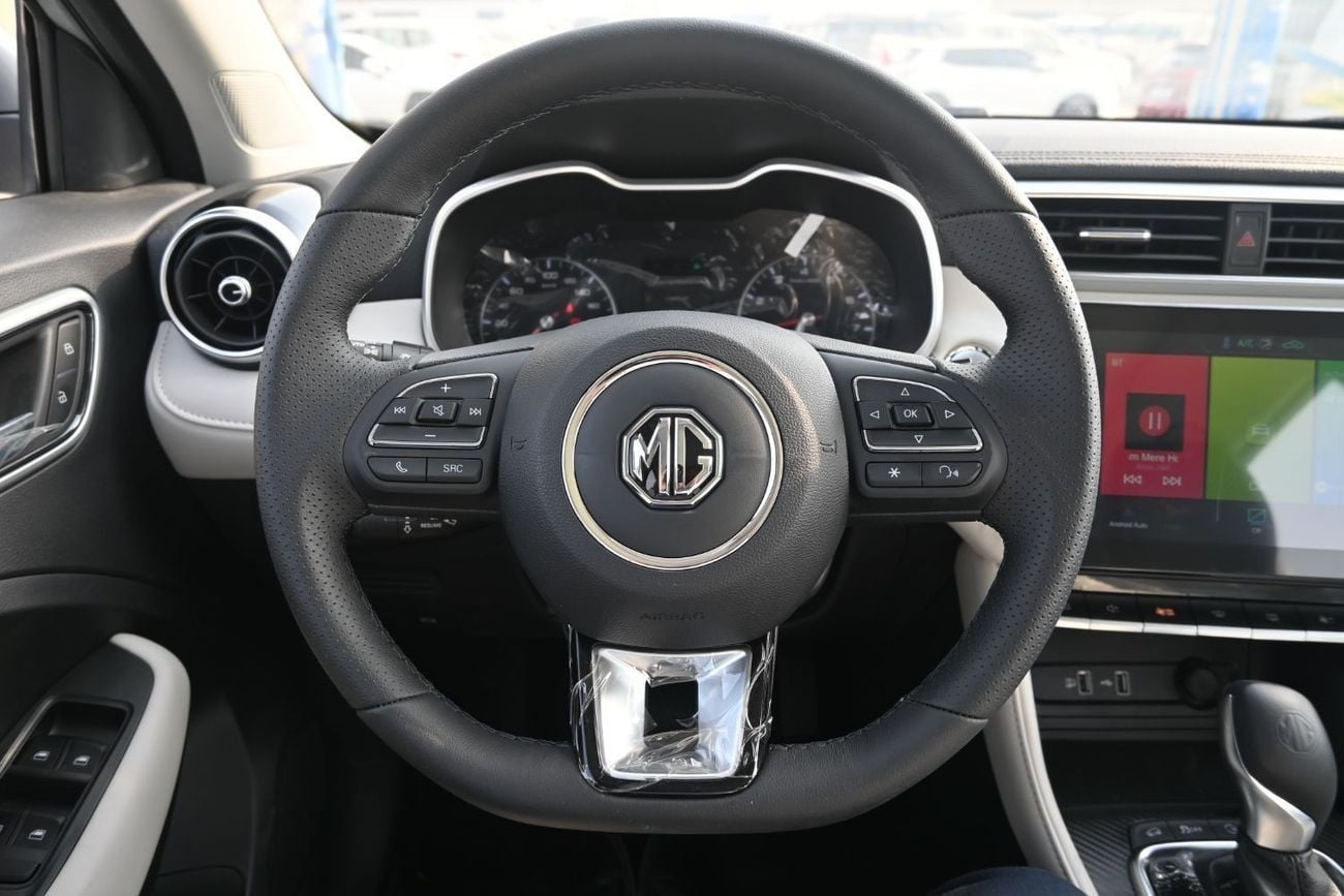 MG ZS MG ZS Luxury 1.5L Petrol Model 2025, Color Silver