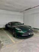 Aston Martin DB12