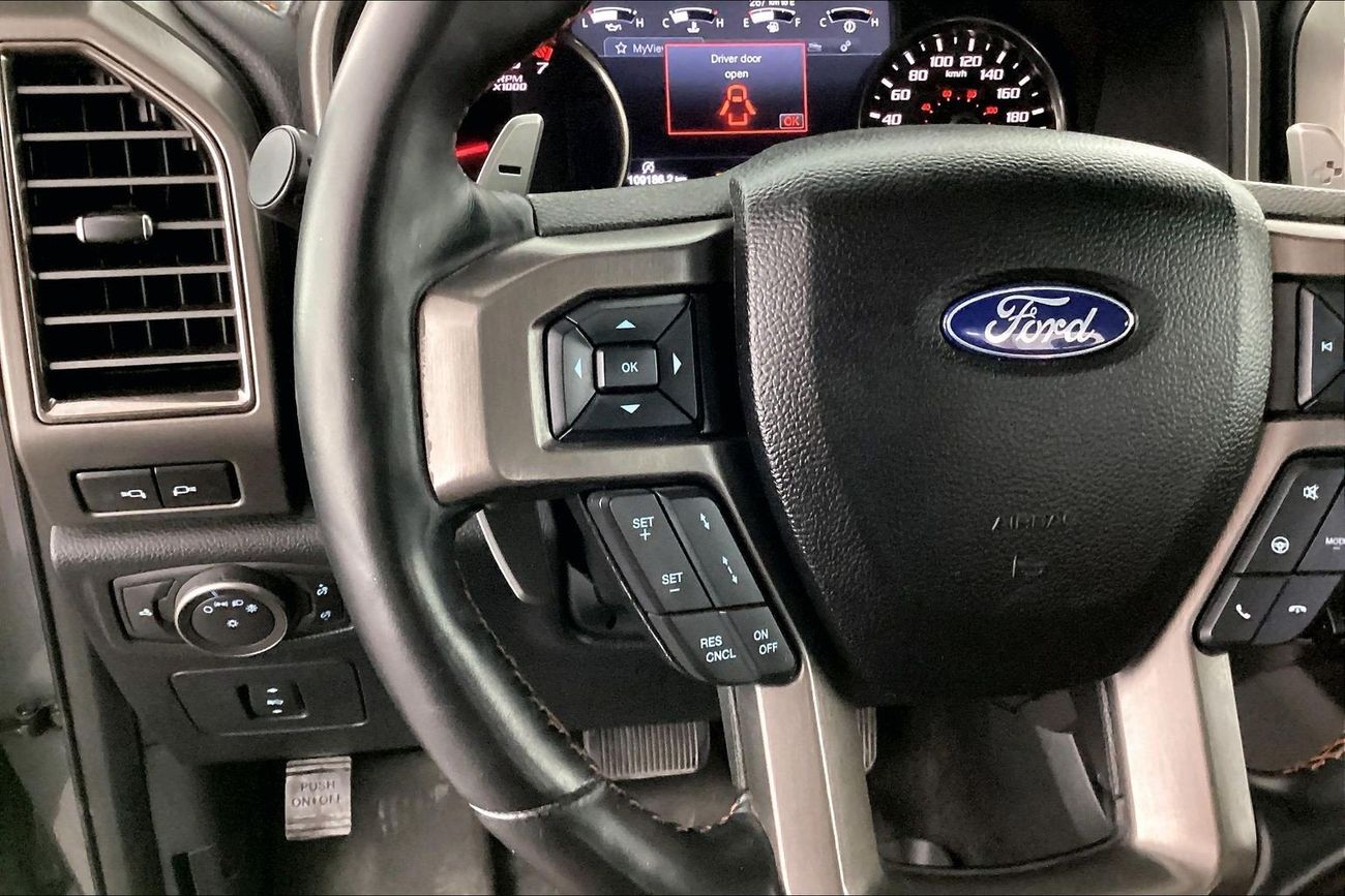 Ford F 150 Raptor Luxury - Super Cab | Guaranteed Warranty | 0 Down Payment