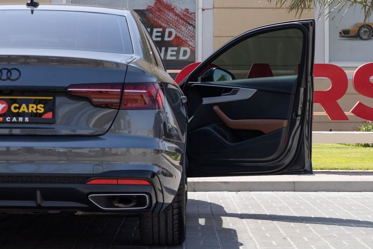 أودي A4 35 TFSI S Line 2.0L