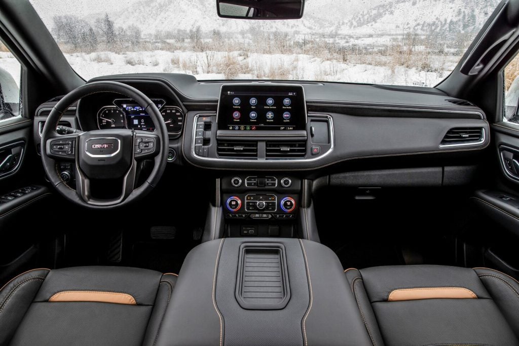 GMC Yukon interior - Cockpit