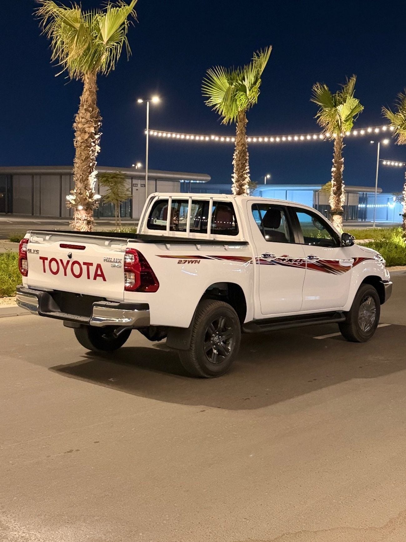 Toyota Hilux GLX 2.7L A/T PETROL 2026 FULL OPTION