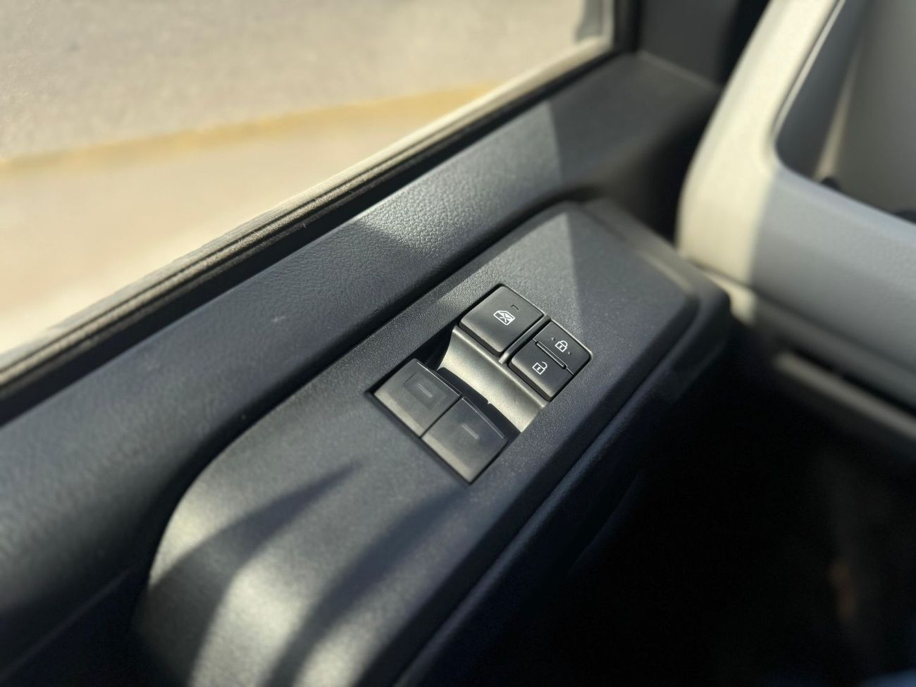 Toyota Hiace TOYOTA HIACE 2025 GCC CARGO 3.5L