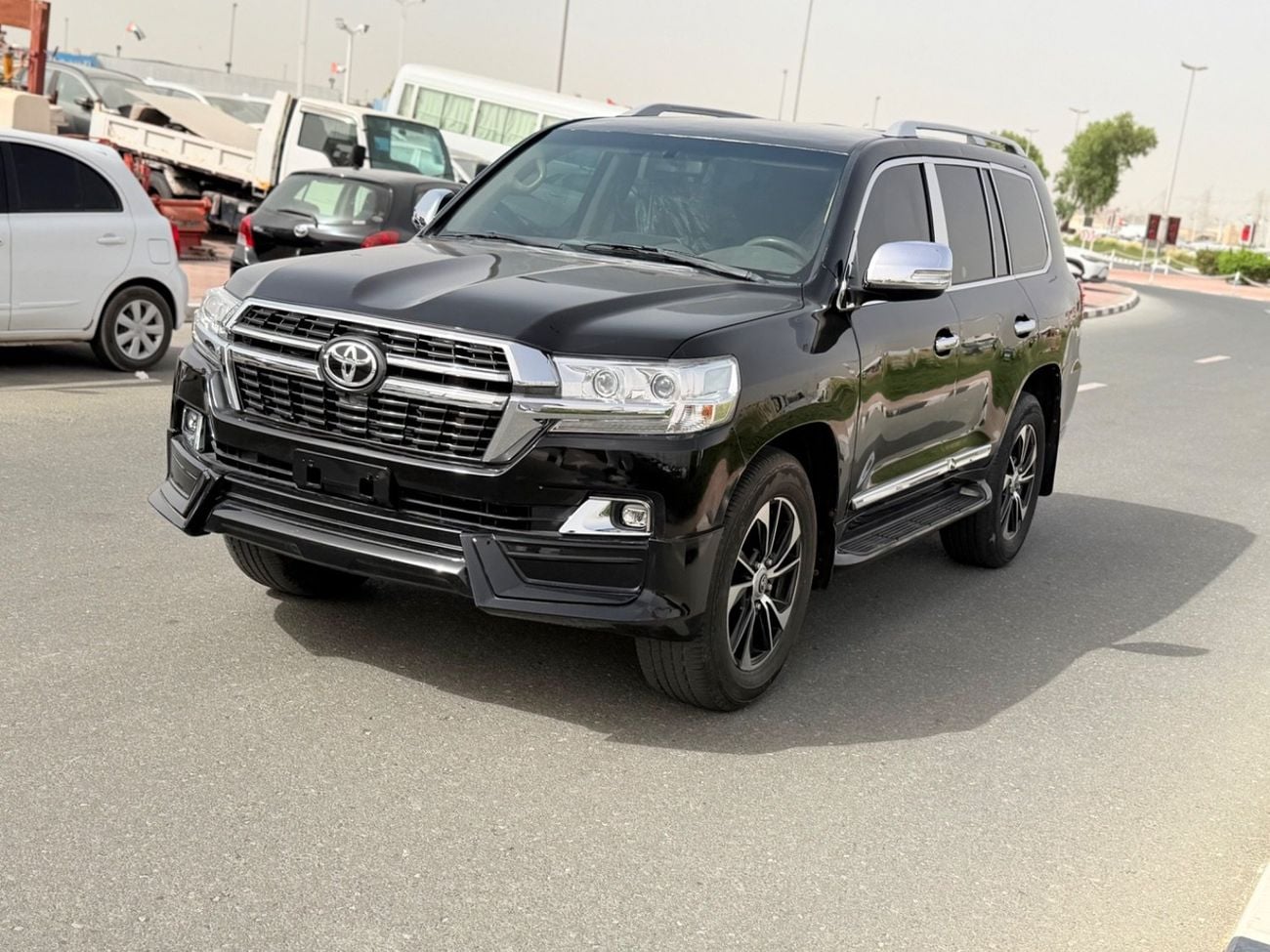 تويوتا لاند كروزر Toyota landcuriser GXR V8 Diesel 2015 facelifted 2021 black automatic