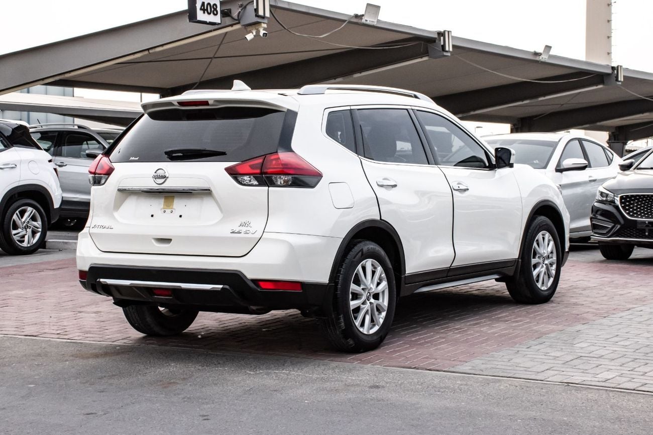 نيسان إكس تريل SV 4X4 GCC Specs - Original Paint Free Accident Excellent Condition Full option 360 camera