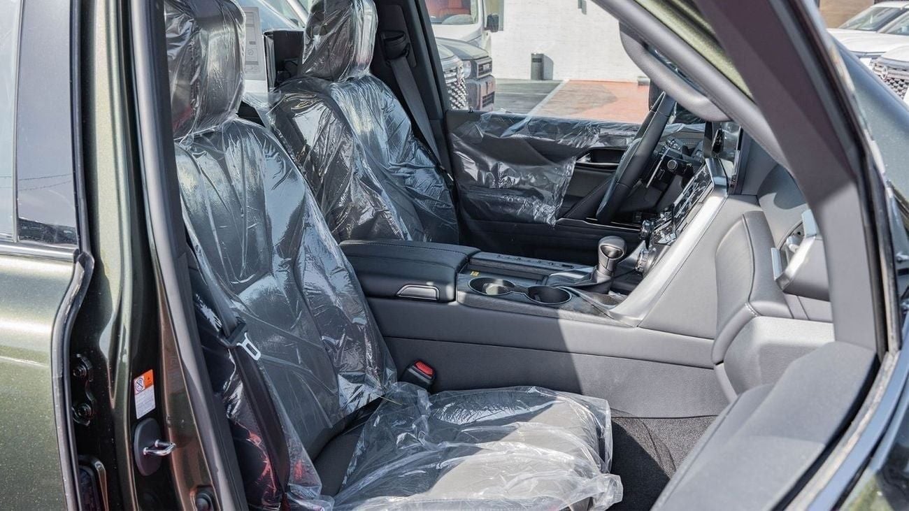 Lexus LX 600 2025 Lexus LX600 Over-Trail 3.5L AT Petrol (Green)