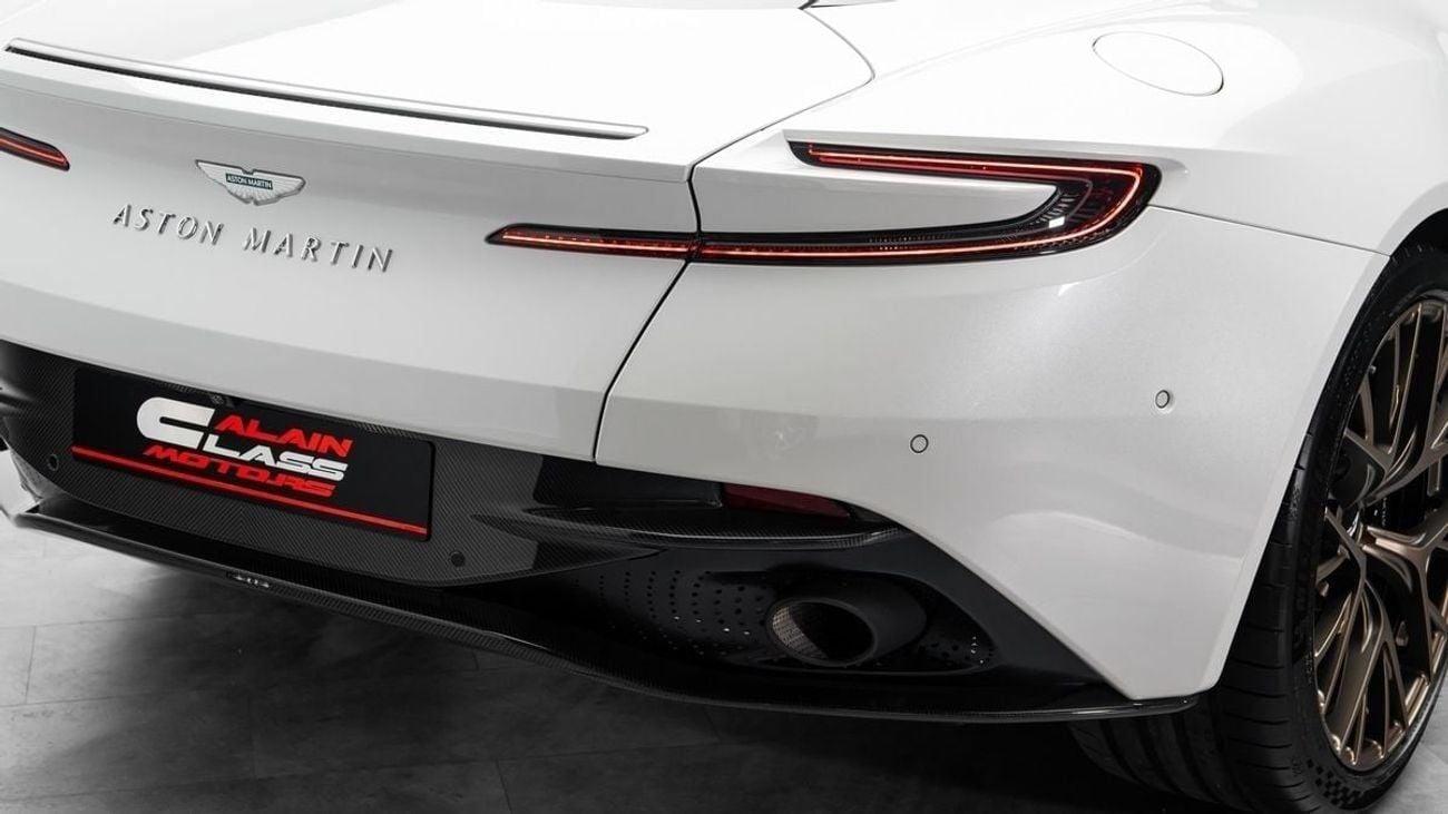 أستون مارتن DB12 - 2024 - GCC Specs - Under Warranty and Service Contract