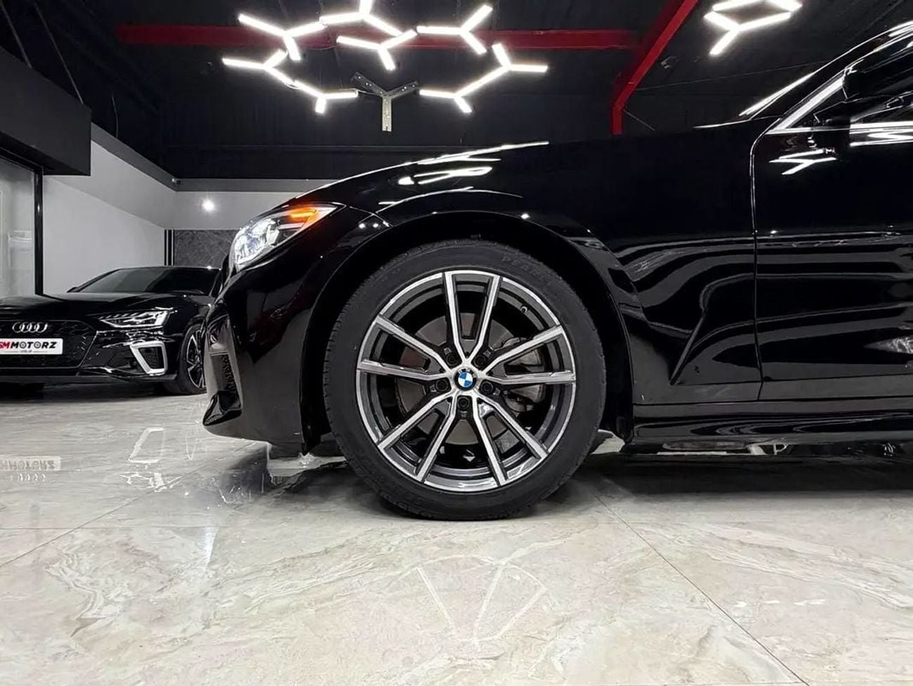 بي أم دبليو 330i M SPORT