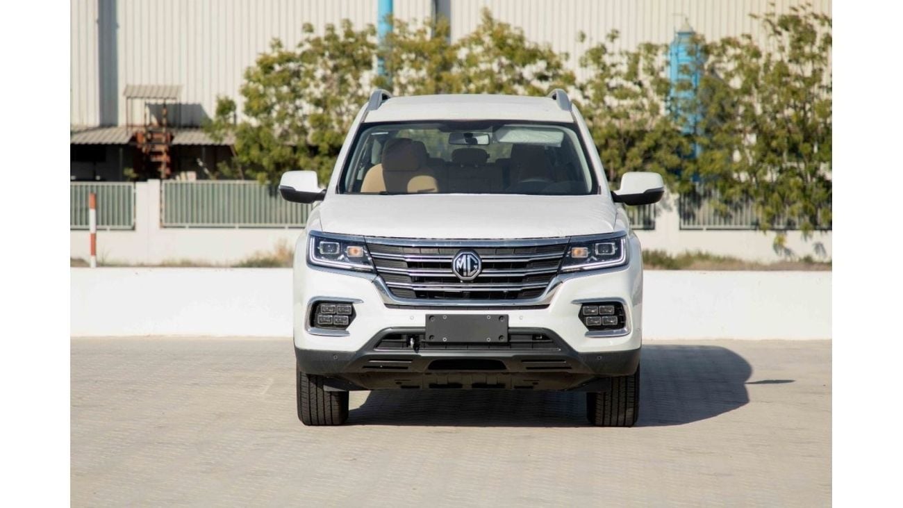 MG RX8 2023 MG RX8 4X2 2.0 STANDARD - Pearl White inside Beige