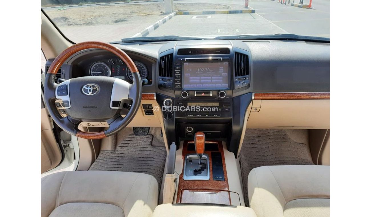 تويوتا لاند كروزر تويوتا لاند كروزر جي اكس ار 2014 مواصفات خليجي بدون صبغ