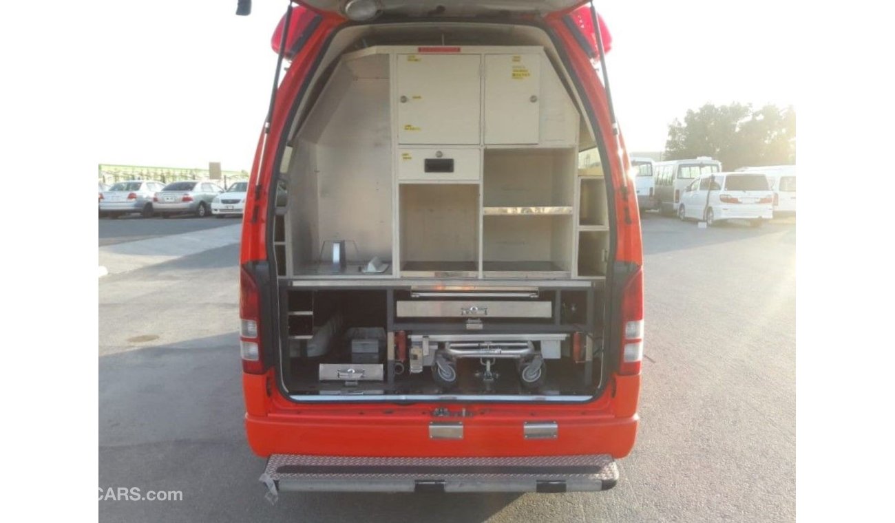 تويوتا هاياس Hiace Ambulance RIGHT HAND DRIVE (Stock no PM 96 )