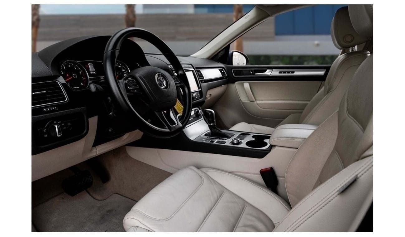 فولكس واجن طوارق R-Line | 1,821 P.M  | 0% Downpayment | Excellent Condition!