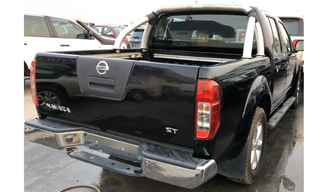 Nissan Navara diesel manual gear 2.3 litter clean car Right Hand Drive contact us for best price