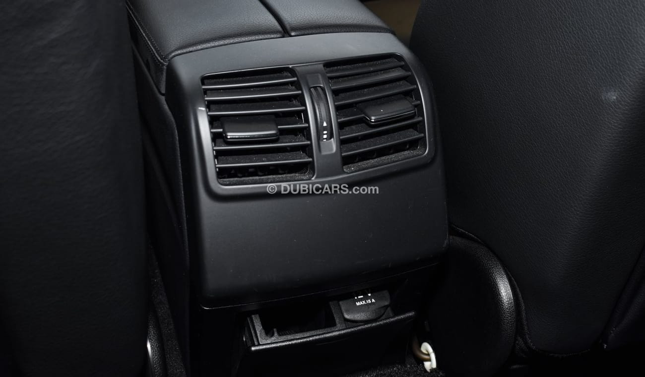 Mercedes-Benz E300 4MATIC