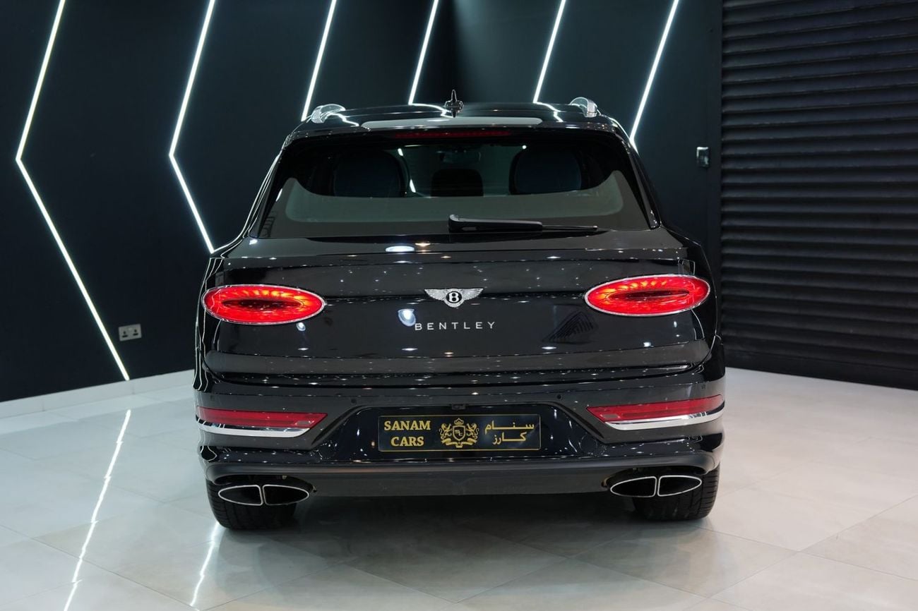 Bentley Bentayga Azure Bang N Olufsen, Panoramic Roof, Dealer Warranty!!