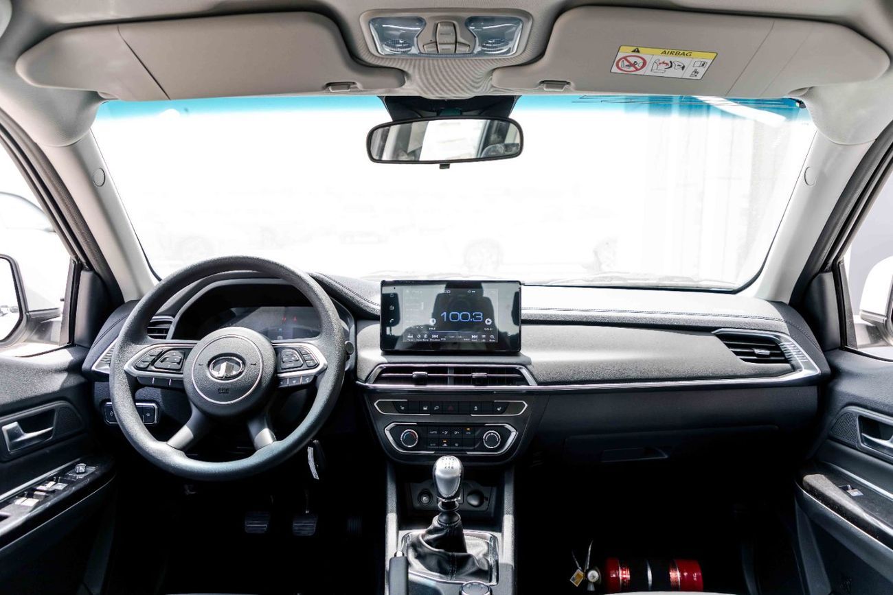 جريت وول وينغل 2026 Greatwall Wingle 7 4X2 Standard 2.0L - Manual - Titanium White Inside Black | Export Price