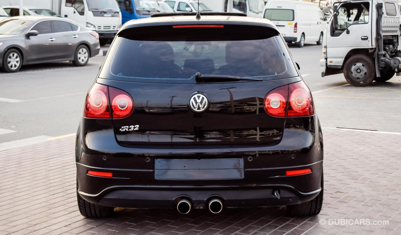 Volkswagen Golf R32