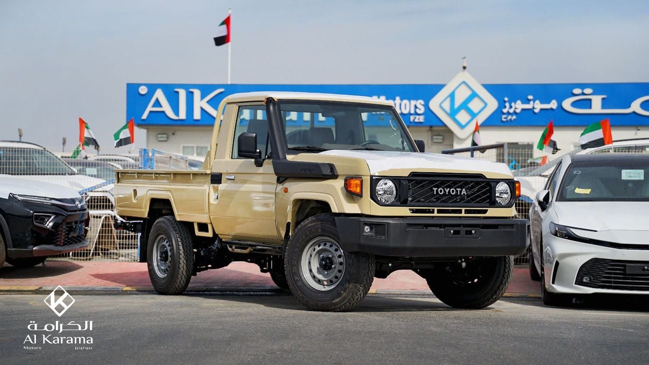 Toyota Land Cruiser Pick Up LC79 | 4.0L V6 | Automatic Transmission | Diff Lock | Power Mirror & Windows | GCC