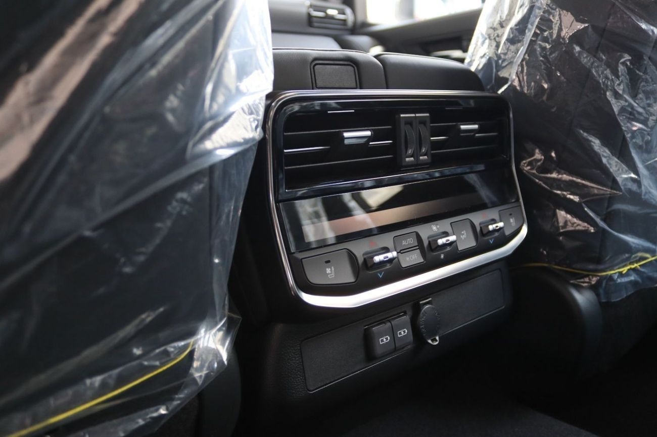 Toyota Land Cruiser 300 VX-HIGH  3,3 TWINTURBO DIESEL VX-HIGH FULLY LOADED **التصدير فقط خارج الخليج**