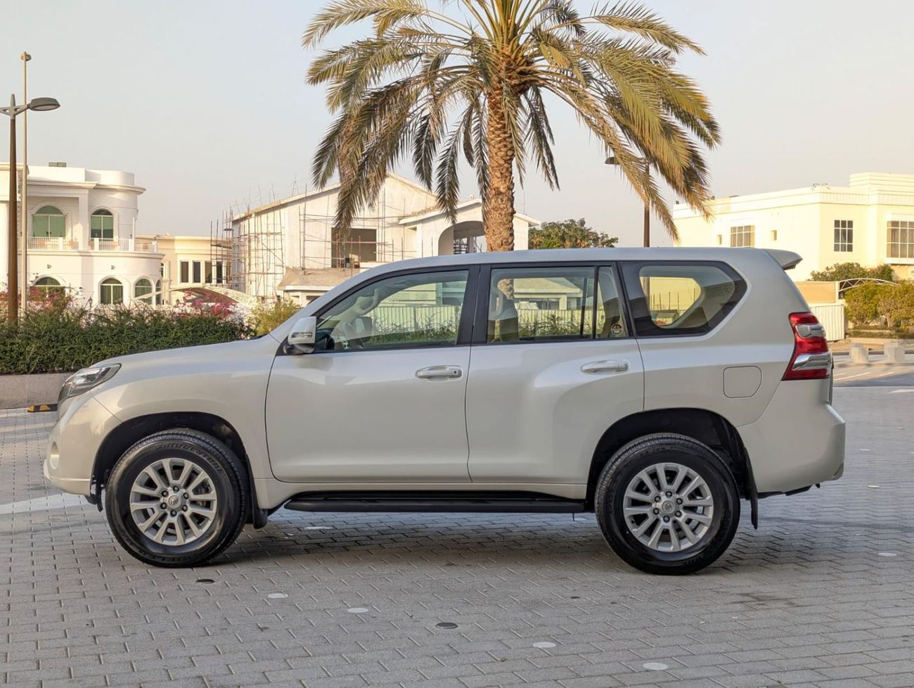 تويوتا برادو Toyota Prado LHD 2016 white colour