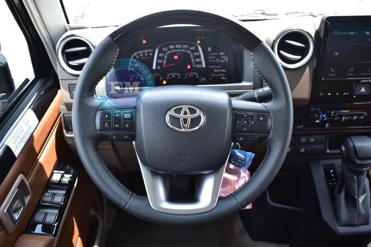 تويوتا لاند كروزر بيك آب 79 Double Cab 40th Anniversary LX-Z 2.8L Diesel Automatic