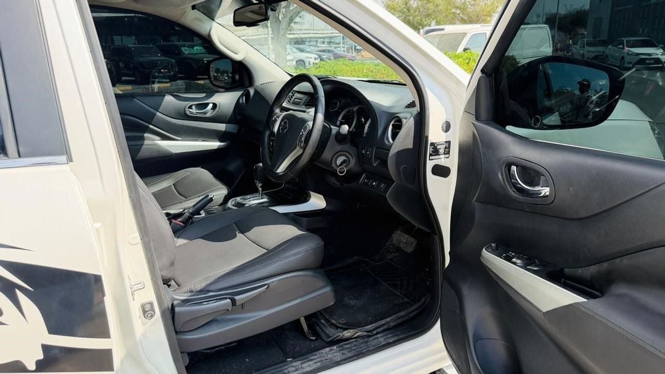 نيسان نافارا -