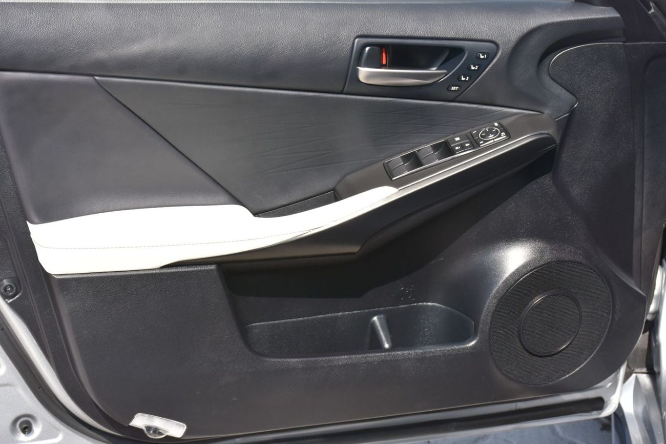 Lexus IS350 F SPORTS