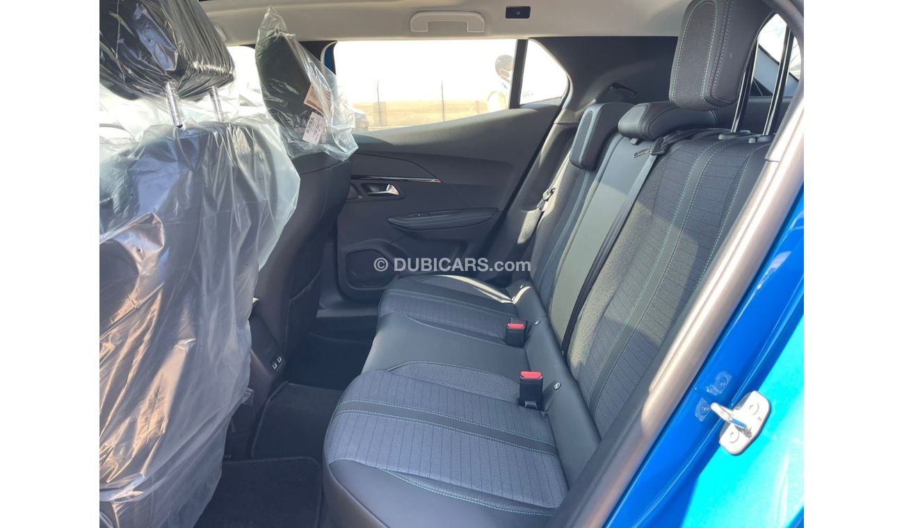 Peugeot 2008 1.6 L ,   Cruise control  ,push start , leather seats, keyless, Wireless charger