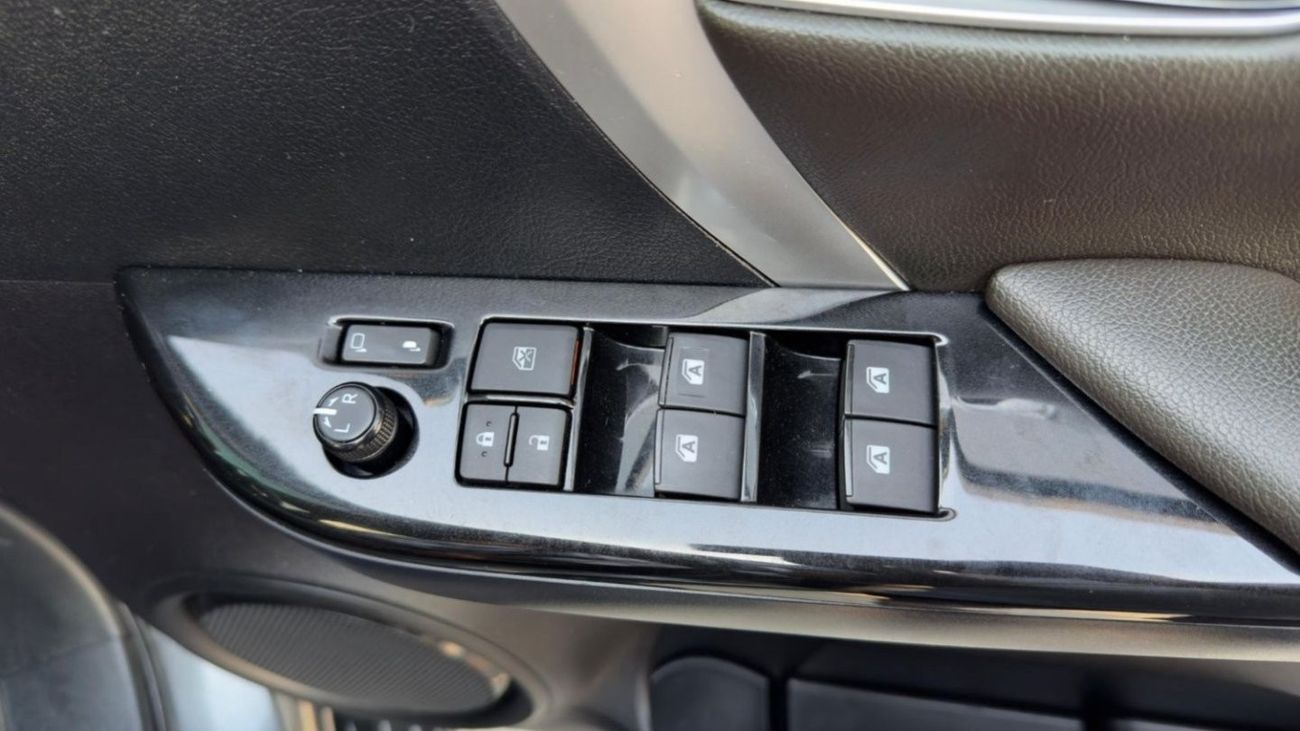 Toyota Fortuner LEGENDER BODY KIT INSTALLED | REAR VIEW CAMERA | ELECRIC SEAT | 2.8L DIESEL | RHD | 2016