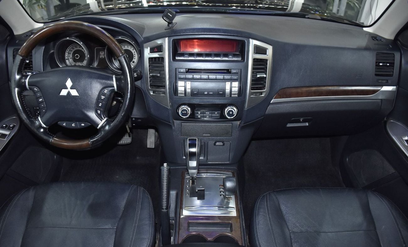 Mitsubishi Pajero GLS HIGHLINE TOP EXCELLENT DEAL for our Mitsubishi Pajero Di-D ( 2012 Model ) in White Color GCC