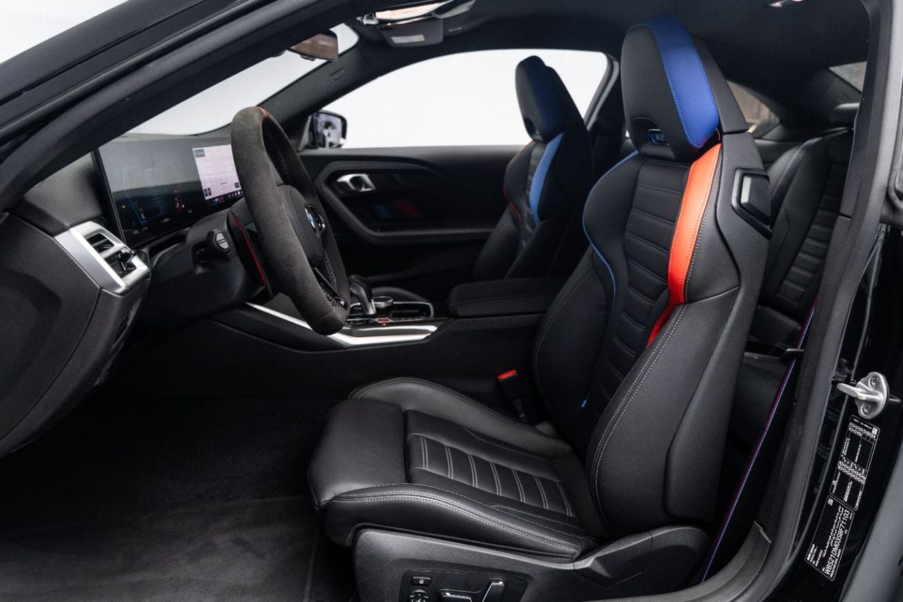 بي أم دبليو M2 MASTERCLASS BUY NOW, PAY 2027 | THE BLACKLINE STANDARD | 2029 BMW Warranty + Service Contract, GCC, 