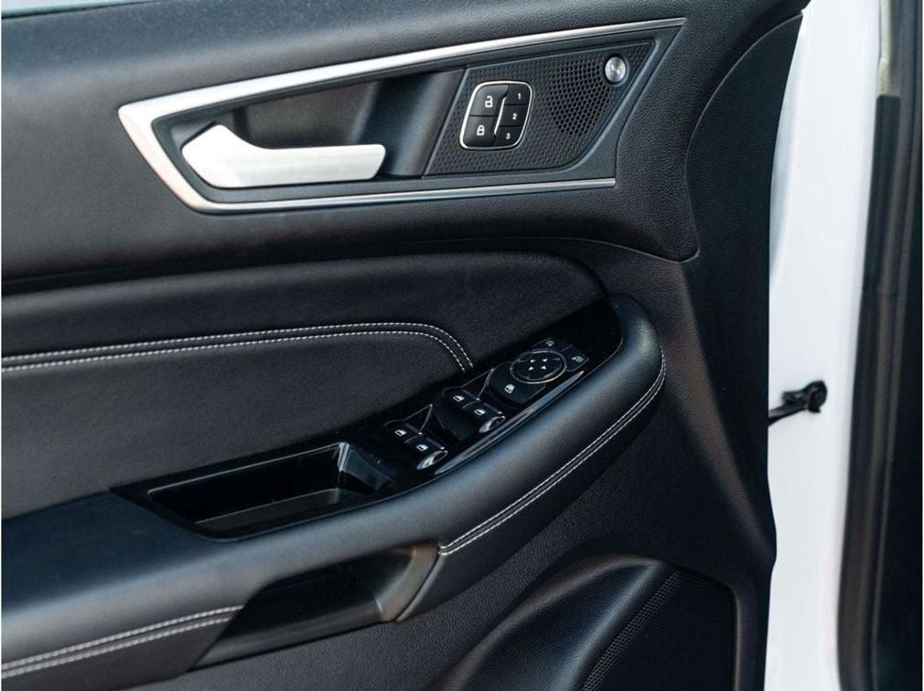 Ford Edge AED 1,573 PM • EDGE TITANIUM • ONLY 63,000 KM • FULL OFFICIAL FORD SERVICE HISTORY • FULLY LOADED