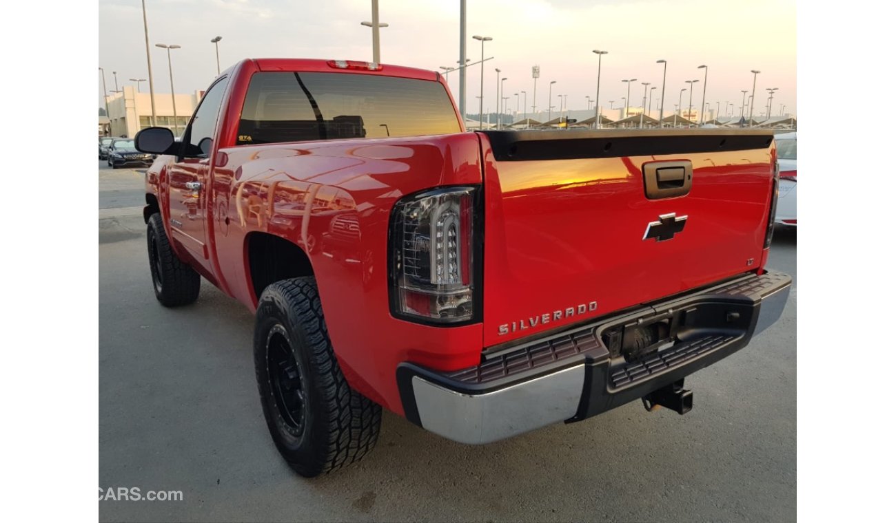 Chevrolet Silverado Chevorlet silvrado model 2013 GCC car prefect condition full service full option low mileage